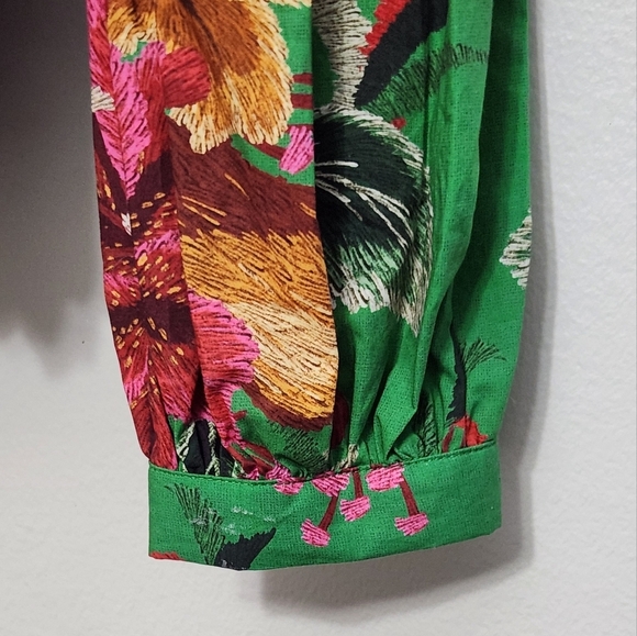 FARM Rio Raquel Button down Puff Sleeve Top - Picture 9 of 14